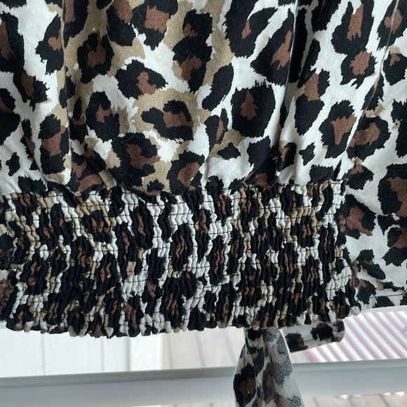 Free People women’s cotton leopard cropped long sleeve top EUC - Picture 7 of 8